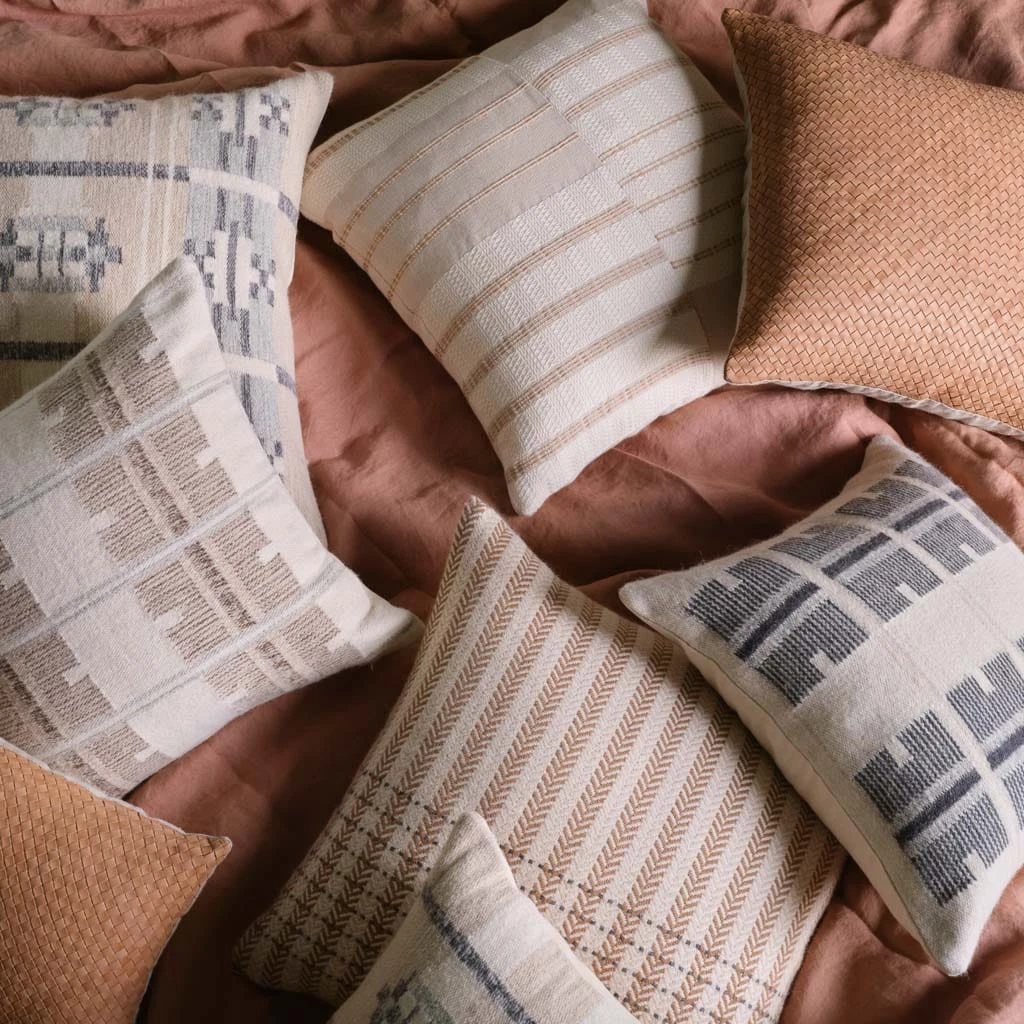 Agata Pillow 6 Agata Pillow - Image 4