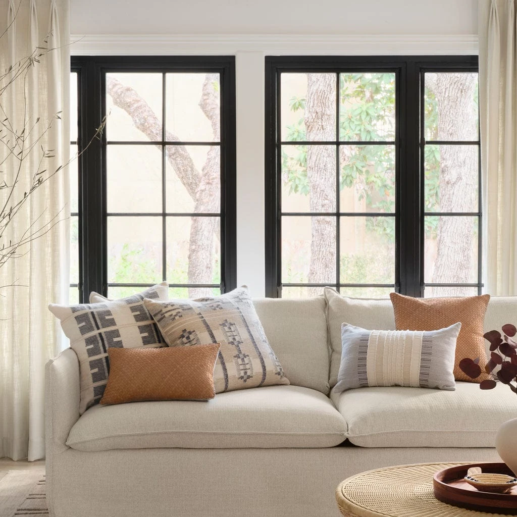 Agata Pillow 4 Agata Pillow - Image 2