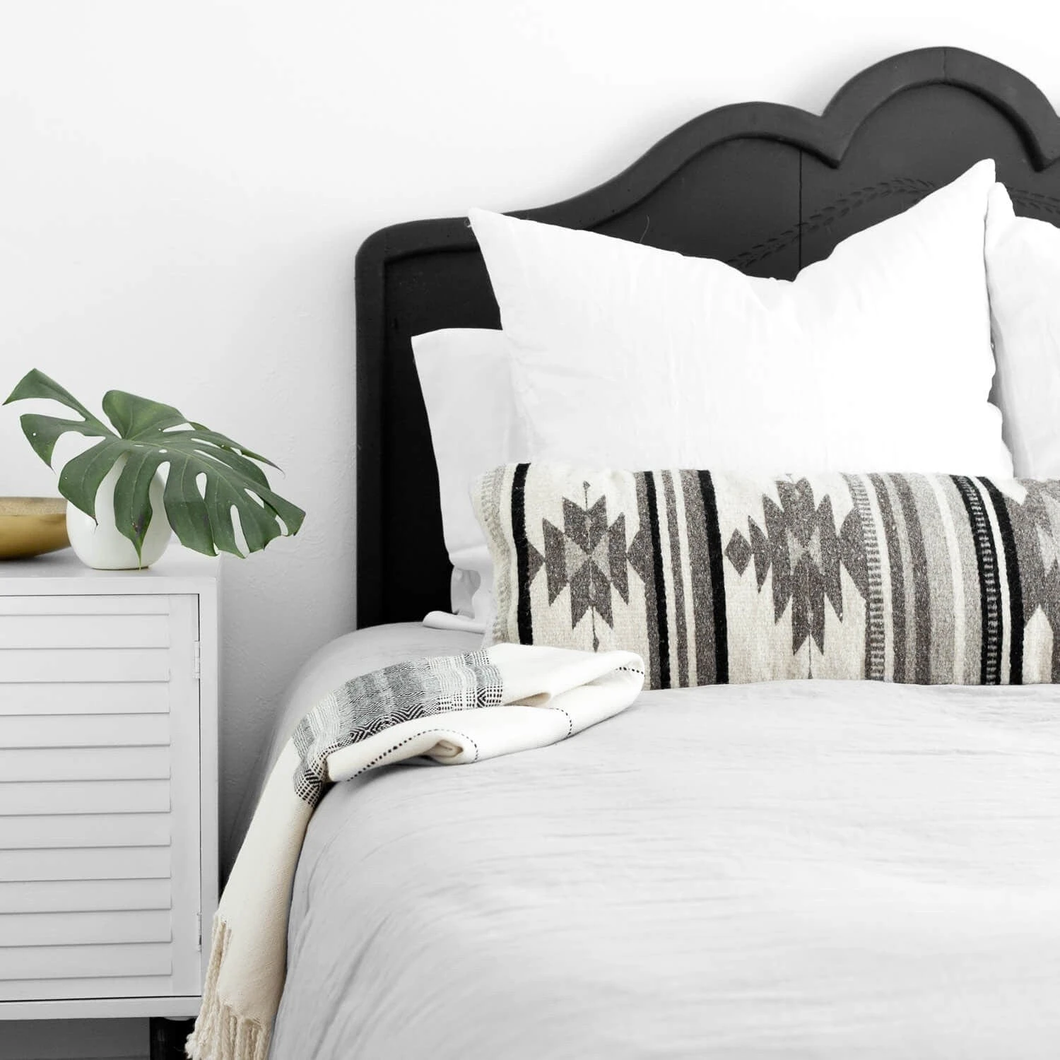 Ceniza Lumbar Pillow 4 Ceniza Lumbar Pillow - Image 2