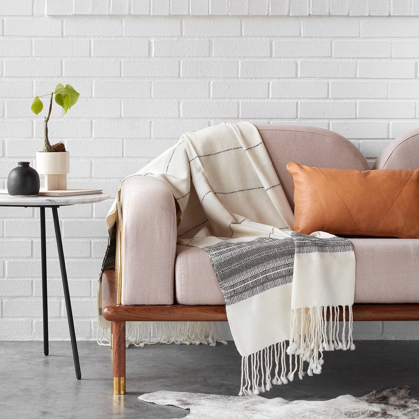 La Brisa Alpaca Throw 4 La Brisa Alpaca Throw - Image 2