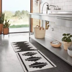 La Cima Handwoven Accent Rug -Home Sale Shop Citizenry March Fox2787 Final 6 42cd65b8 7ff6 4be0 a29d d550d20d44e9