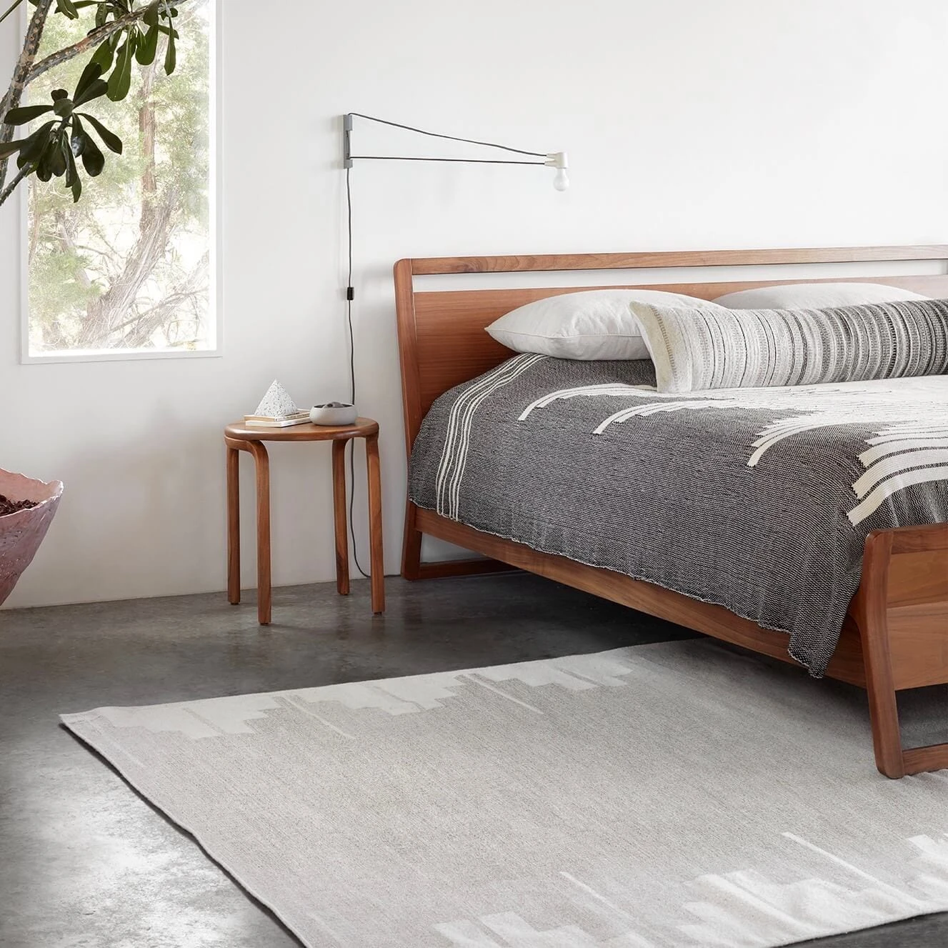 La Cima Handwoven Area Rug - Grey 5 La Cima Handwoven Area Rug - Grey - Image 3