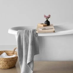 Hinoki Wood Bath Caddy -Home Sale Shop Hinoki Wood Bath Caddy 3