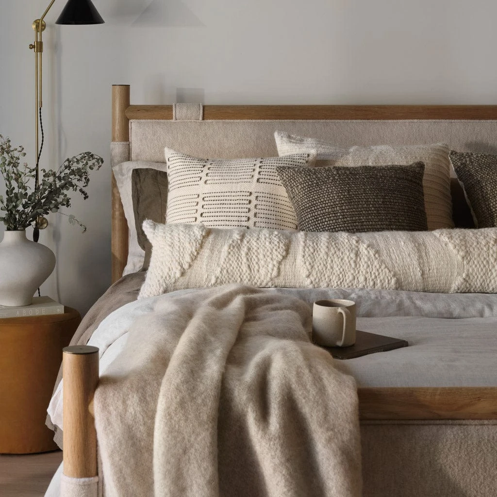 Isidora Pillow 4 Isidora Pillow - Image 2