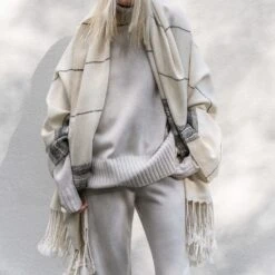 La Brisa Alpaca Throw 20 La Brisa Alpaca Throw -Home Sale Shop La Brisa Throw 21