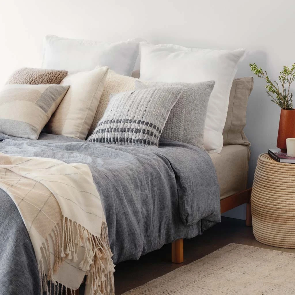 Lago Pillow 7 Lago Pillow - Image 5