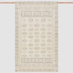Lahar Hand-Knotted Accent Rug