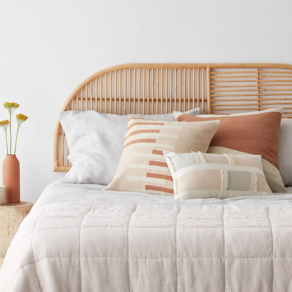 Las Colinas Pillow 5 Las Colinas Pillow - Image 3