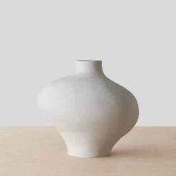 Terranova Vase 11 Terranova Vase -Home Sale Shop Terranova Vase Curve 1