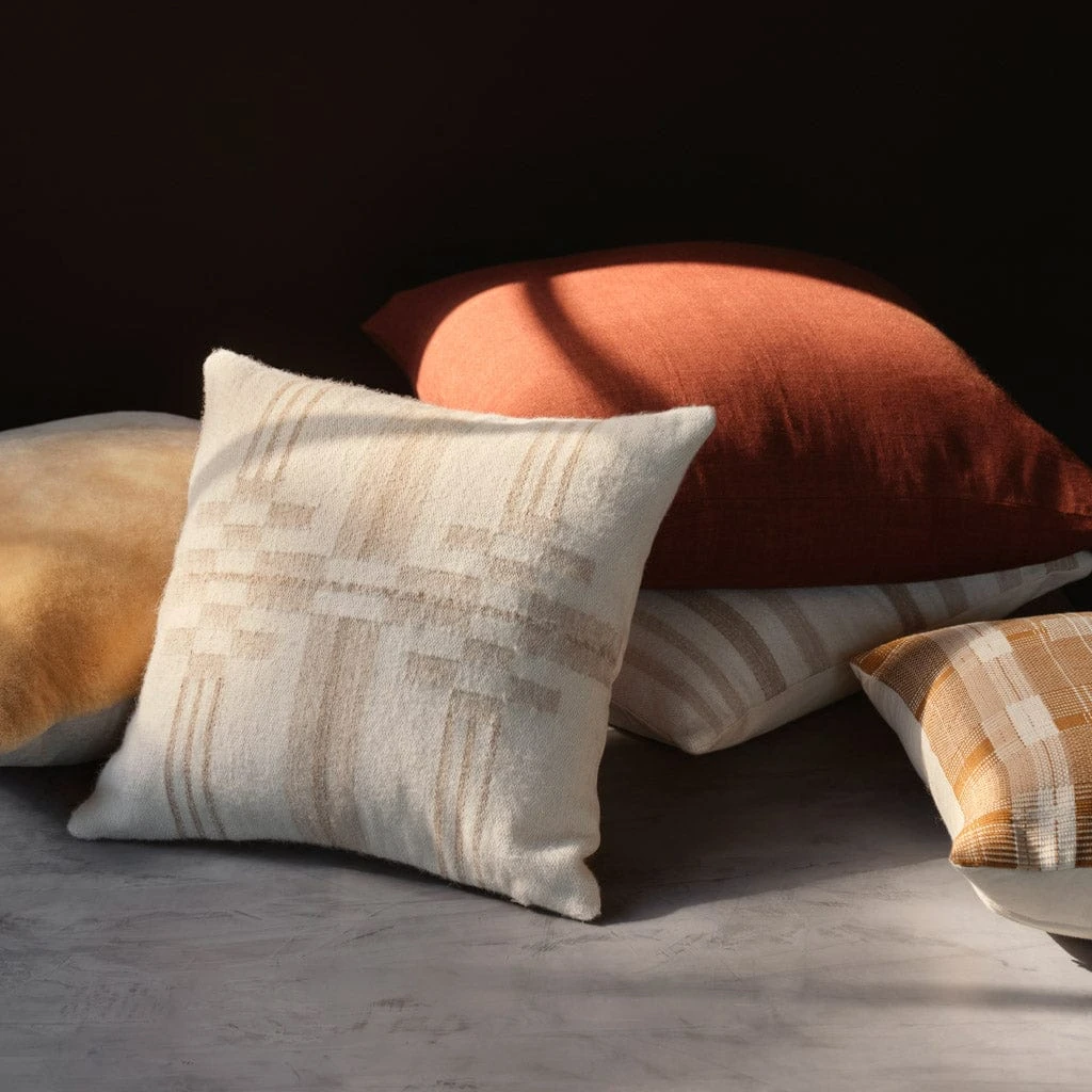 Vera Pillow 6 Vera Pillow - Image 4